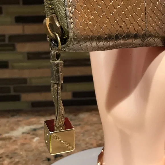 See By Chloe Metallic Leather Zip Around Wallet 🤩❤️‍🔥